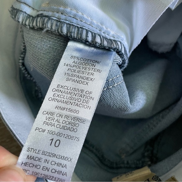 DEMOCRACY Ab Tech High Rise Slim Straight Jeans With Frayed Hem Size 10 - Picture 9 of 9